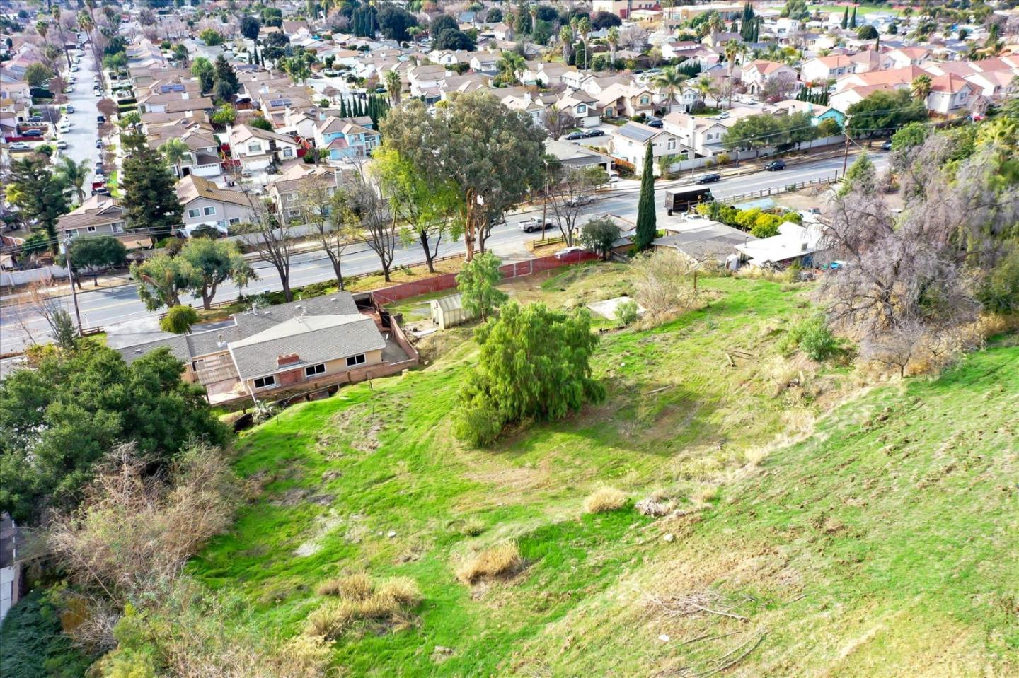 10150 Clayton Road San Jose, CA 95127 - Photo 52 of 61 an aerial view of residential house with swimming pool and lawn chairs