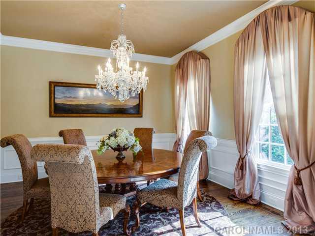 2415 Overhill Road Charlotte, NC 28211 - Photo 3 of 16 Gallery Image 3