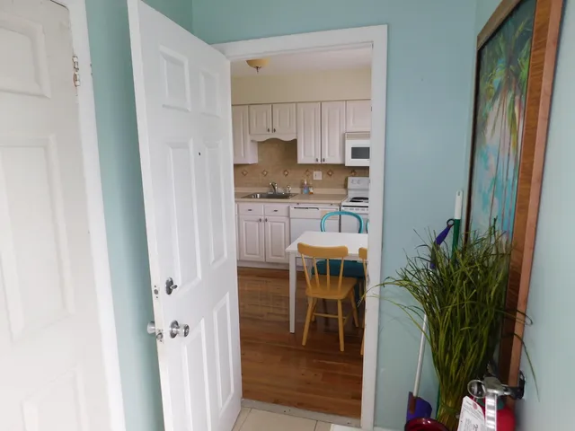 $1,950 | 737 Hummingbird Way, Unit 15, North Palm Beach, FL 33408