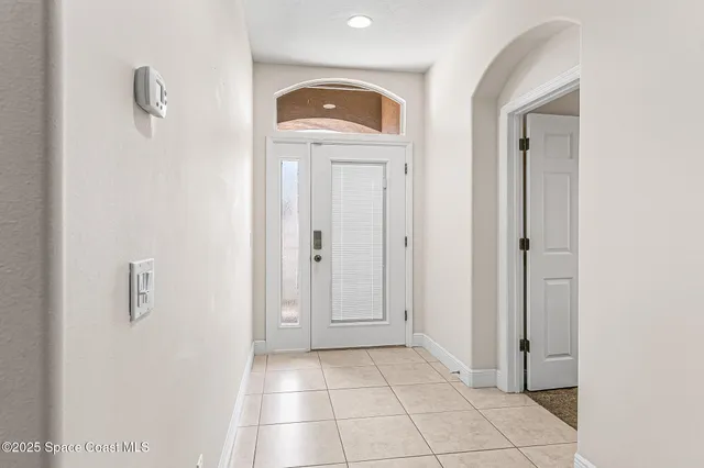 a view of a livingroom with a fireplace