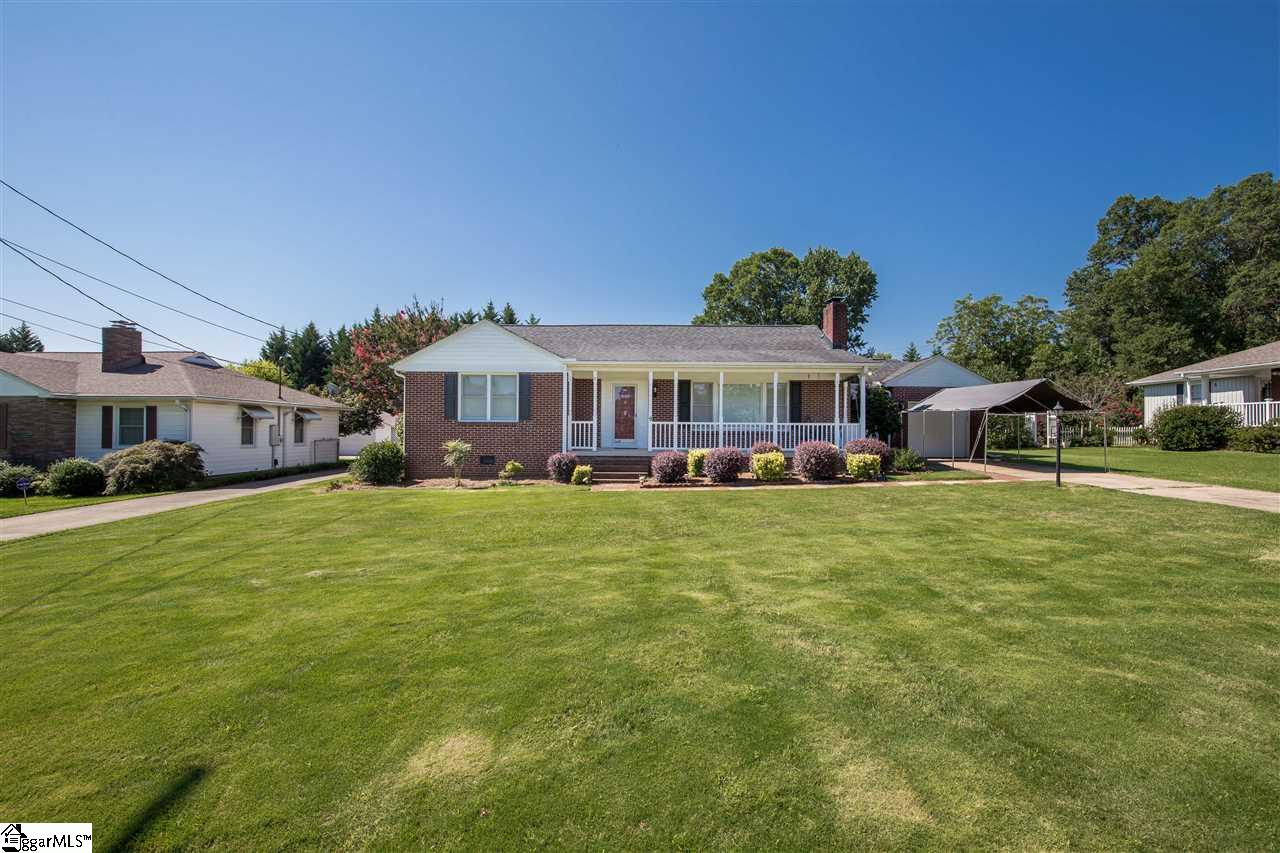 9 Cole Road Greenville, SC 29611 - Photo 5 of 20