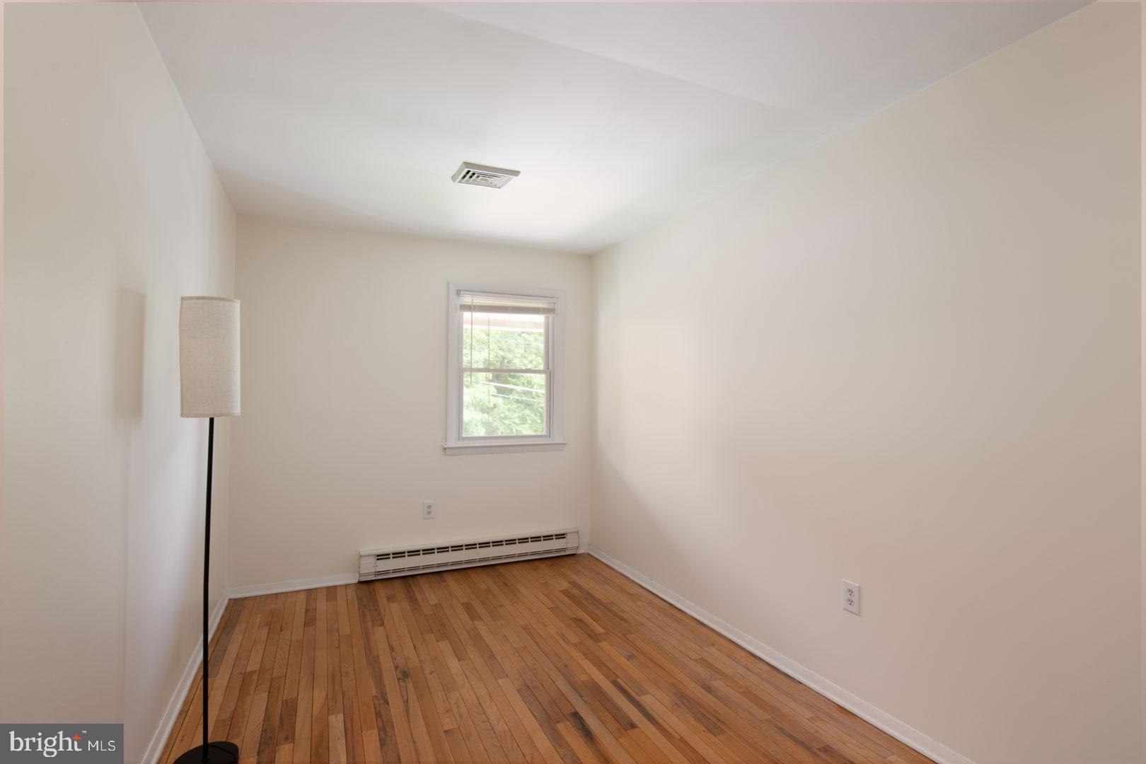 44 Walnut Street Reading, PA 19606 - Photo 14 of 26