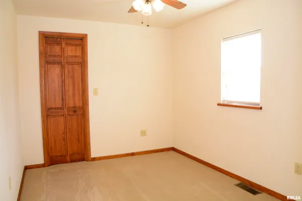 $94,900 | 702 West Piper Street, Macomb, IL 61455