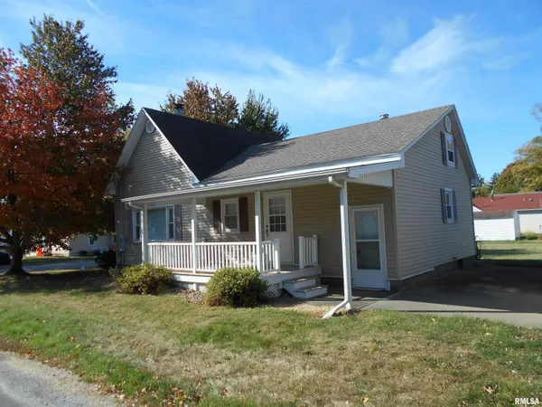 $94,900 | 702 West Piper Street, Macomb, IL 61455