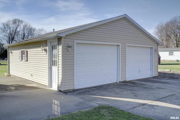 $94,900 | 702 West Piper Street, Macomb, IL 61455