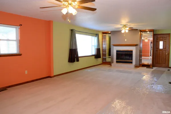 $94,900 | 702 West Piper Street, Macomb, IL 61455