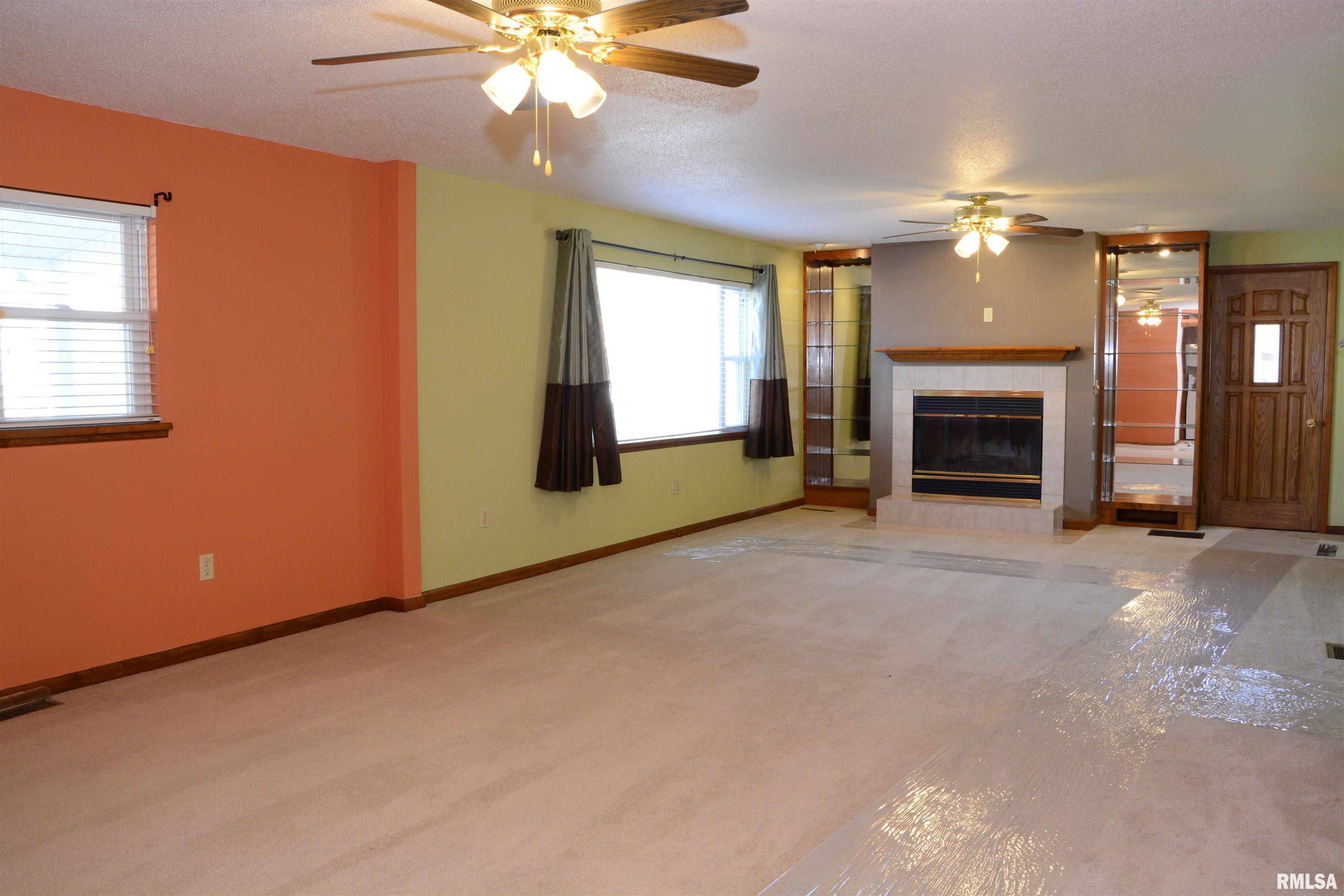 702 West Piper Street Macomb, IL 61455 - Photo 3 of 20