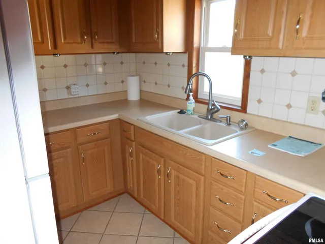 $99,900 | 702 West Piper Street, Macomb, IL 61455