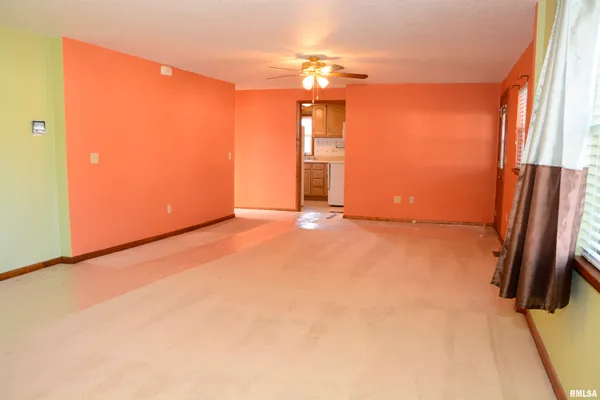 $94,900 | 702 West Piper Street, Macomb, IL 61455