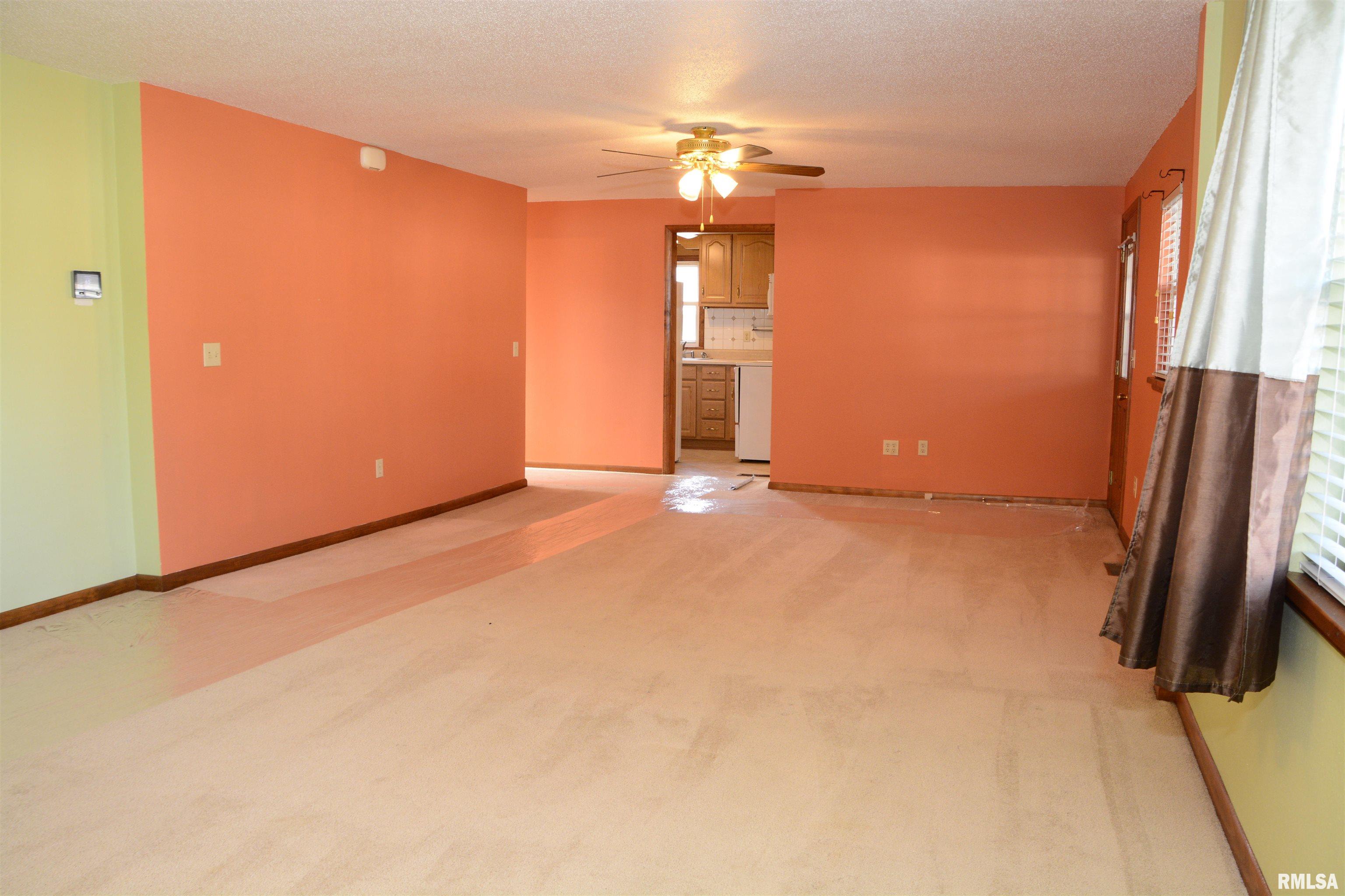 702 West Piper Street Macomb, IL 61455 - Photo 5 of 20