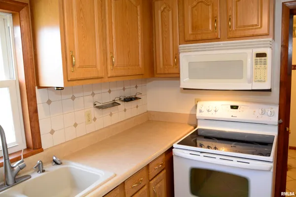 $94,900 | 702 West Piper Street, Macomb, IL 61455