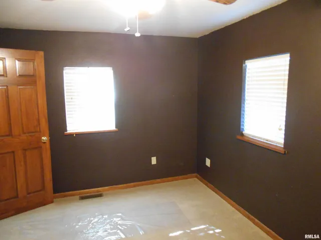 $99,900 | 702 West Piper Street, Macomb, IL 61455