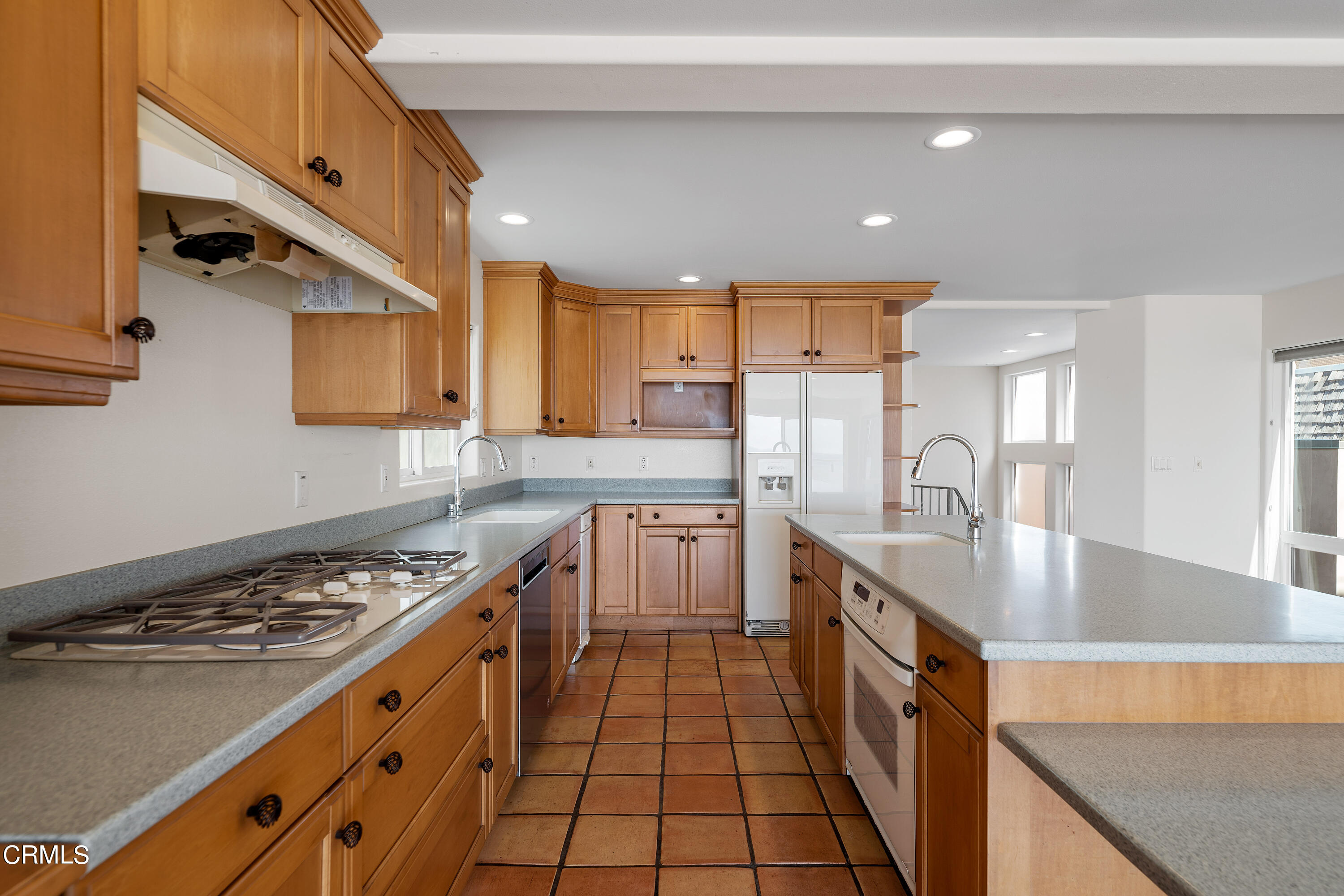 409 Ocean Drive Oxnard, CA 93035 - Photo 11 of 49 409 Ocean dr MLS -12