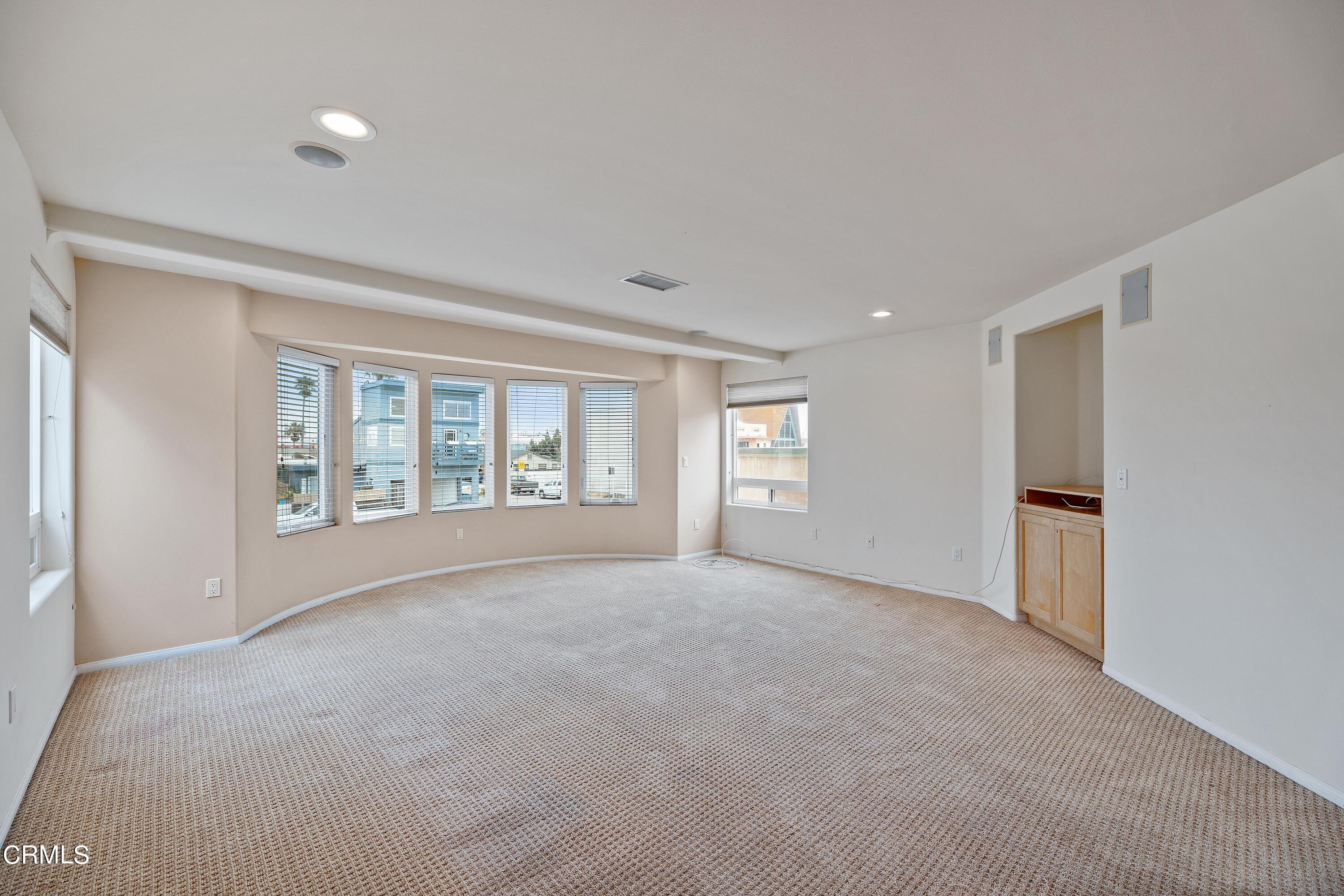 409 Ocean Drive Oxnard, CA 93035 - Photo 23 of 49 409 Ocean dr MLS-4