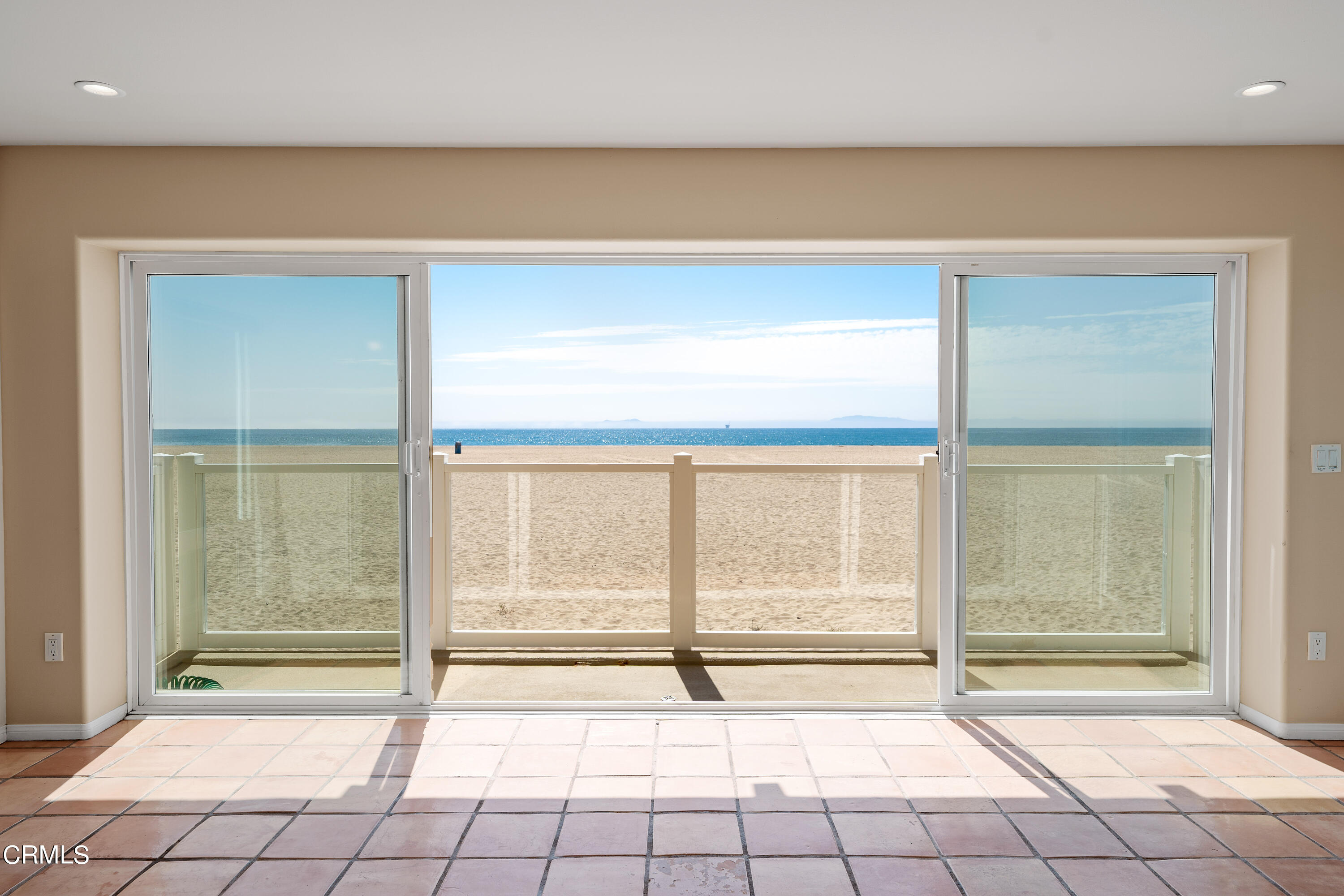 409 Ocean Drive Oxnard, CA 93035 - Photo 27 of 49 409 Ocean dr MLS -22