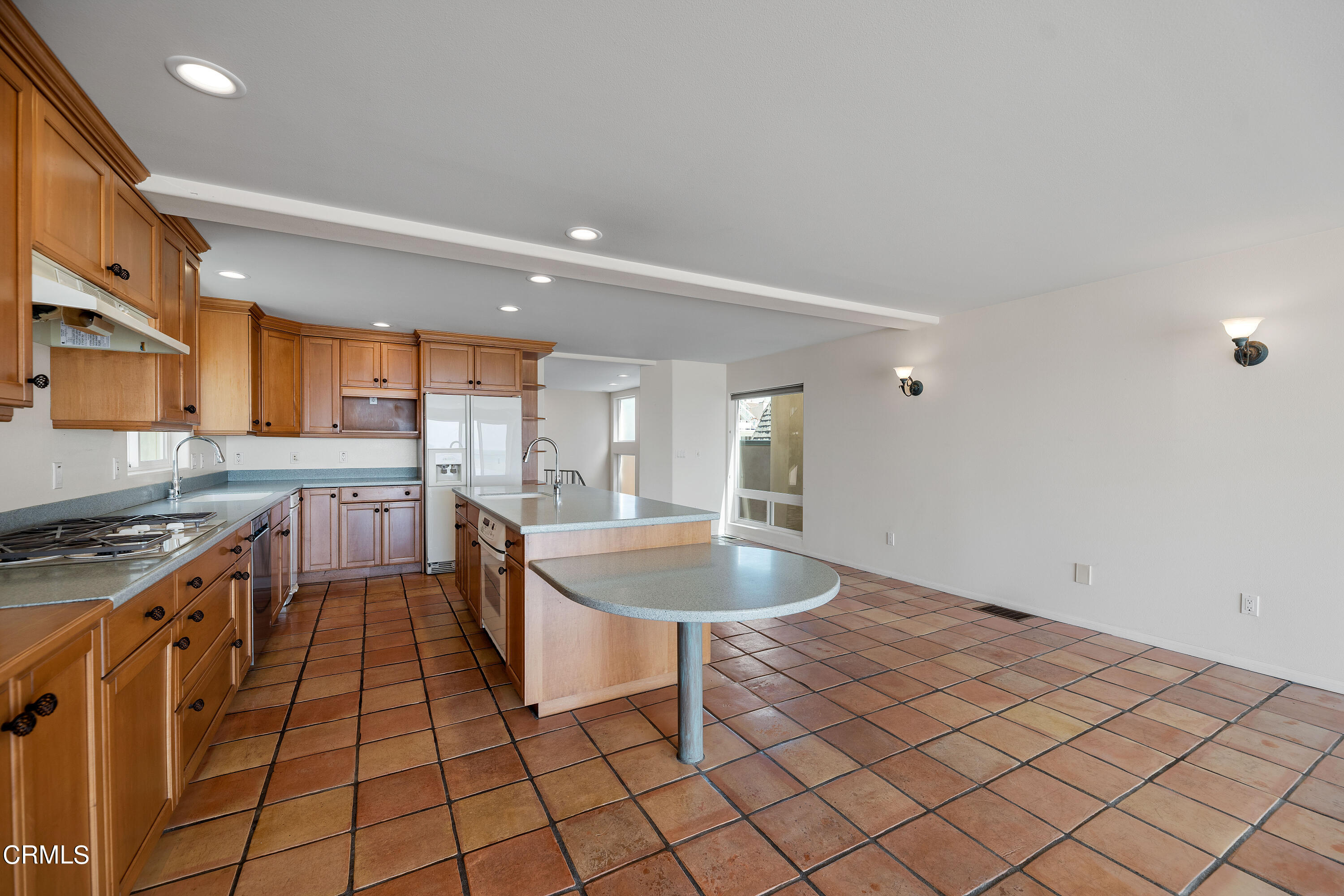 409 Ocean Drive Oxnard, CA 93035 - Photo 9 of 49 409 Ocean dr MLS -11