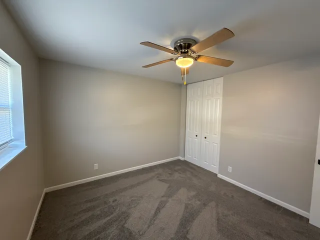 $249,000 | 685 Old Indian Trail, Aurora, IL 60506