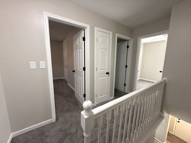 $249,000 | 685 Old Indian Trail, Aurora, IL 60506