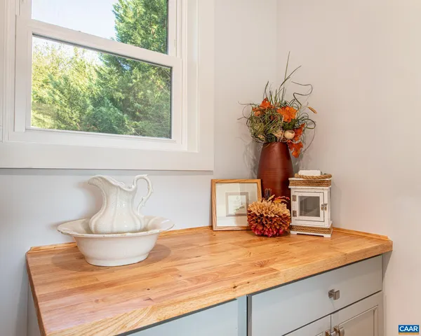 $585,000 | 4205 Earlysville Road, Earlysville, VA 22936