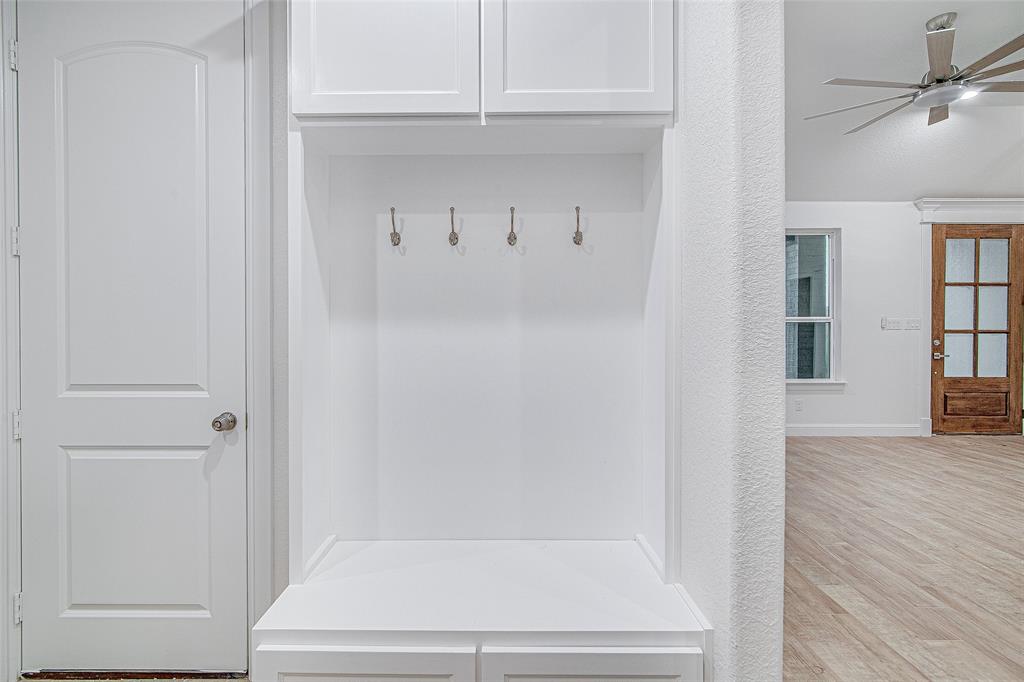 204 High Rdg Court Godley, TX 76044 - Photo 26 of 28