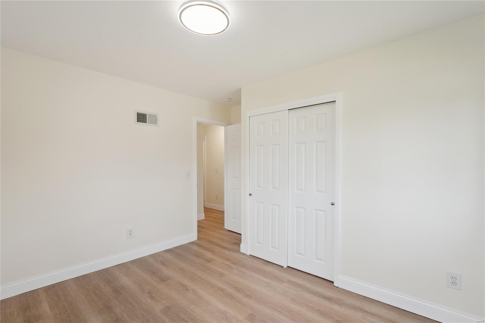 115 Vlasis Drive Ballwin, MO 63011 - Photo 23 of 38