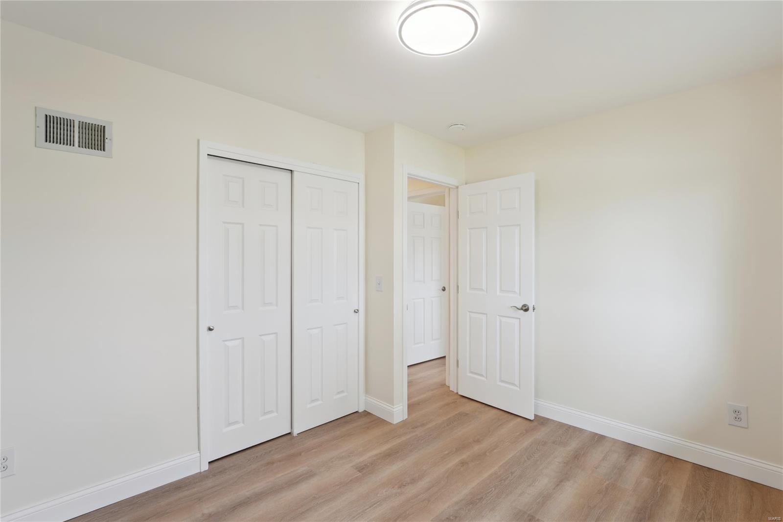 115 Vlasis Drive Ballwin, MO 63011 - Photo 25 of 38