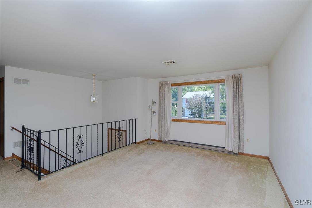 109 Windsor Road Alburtis, PA 18011 - Photo 4 of 17 Gallery Image 4
