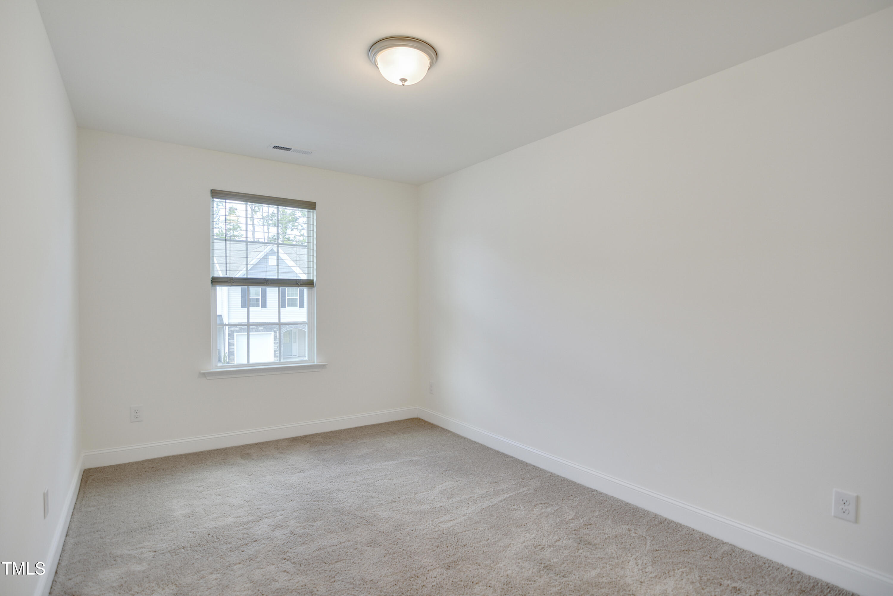 4712 Lord Fogelman Way Raleigh, NC 27610 - Photo 14 of 22 08