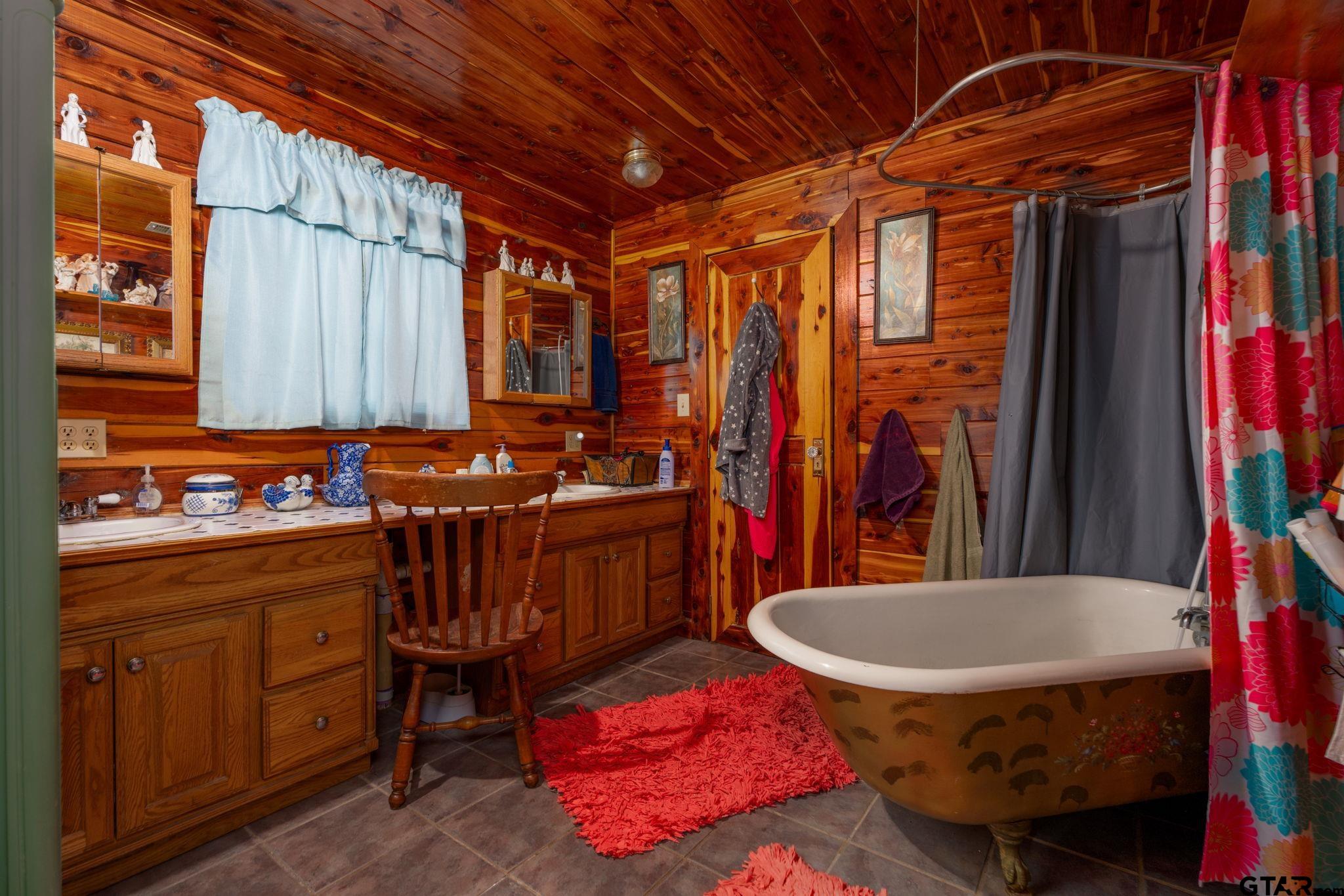 18596 County Road 2154 Troup, TX 75789 - Photo 11 of 21