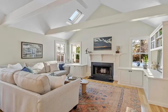 $1,685,000 | 47 Bridgecourt Lane, Concord, MA 01742