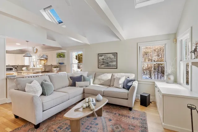 $1,685,000 | 47 Bridgecourt Lane, Concord, MA 01742