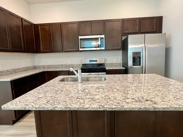 $3,980 | 4008 Flatiron Drive, Charleston, SC 29414