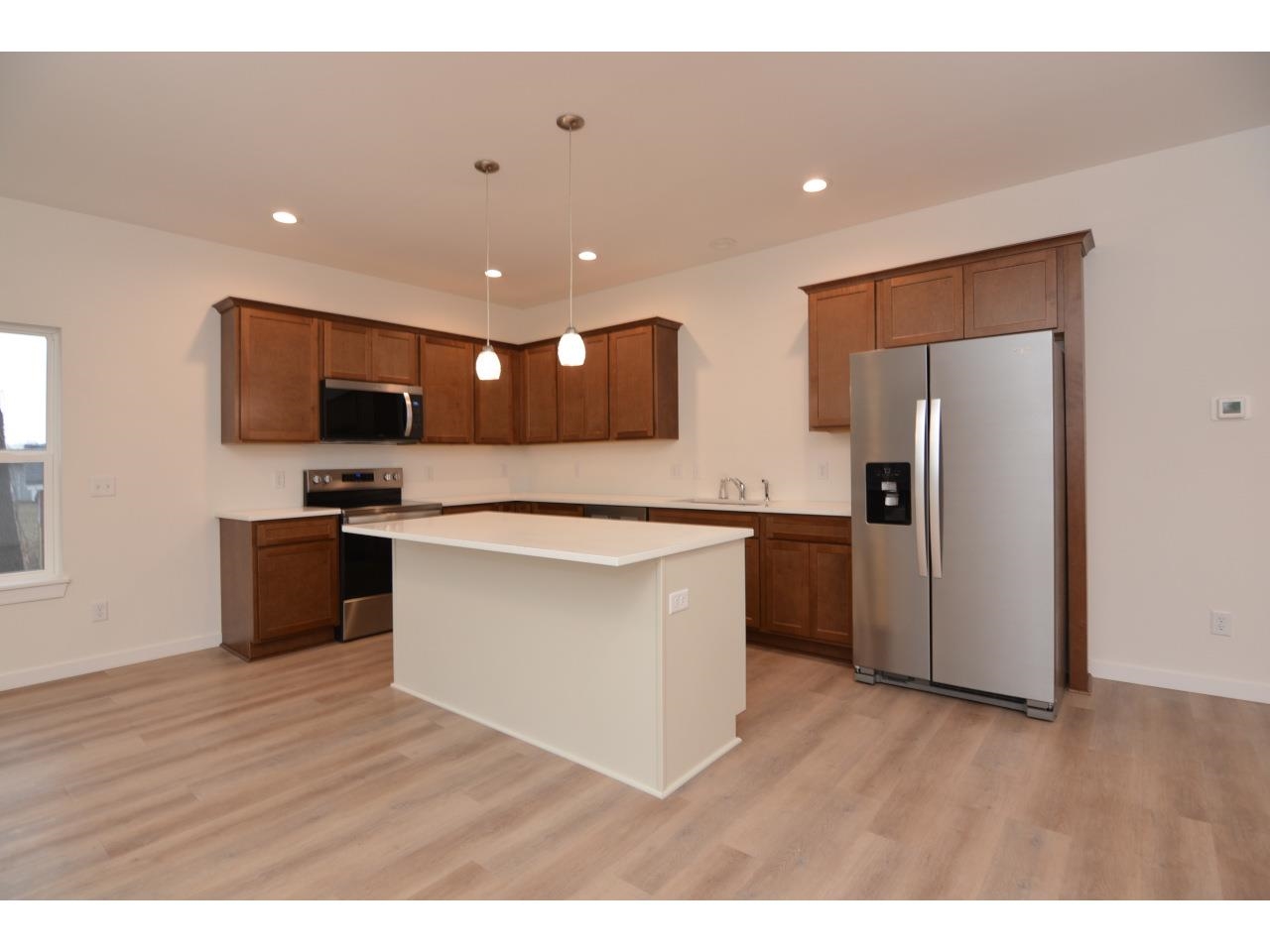 238 Russell Court Jefferson, WI 53549 - Photo 5 of 23