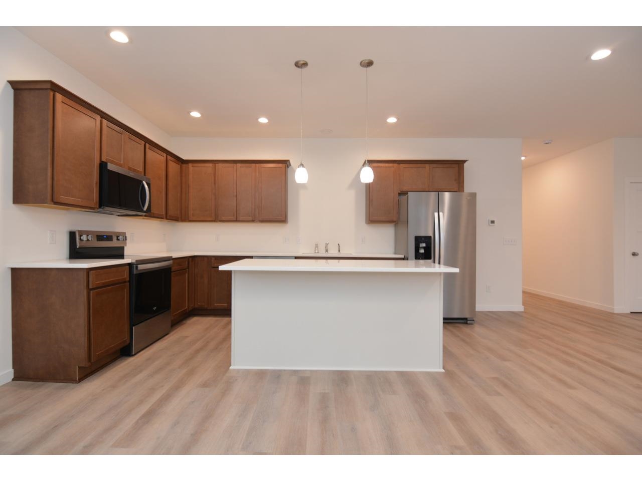 238 Russell Court Jefferson, WI 53549 - Photo 6 of 23