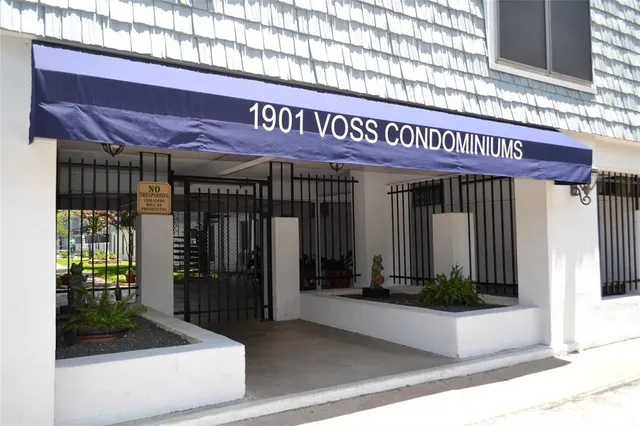 $1,400 | 1901 South Voss Road, Unit 9, Houston, TX 77057