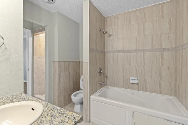 $1,400 | 1901 South Voss Road, Unit 9, Houston, TX 77057