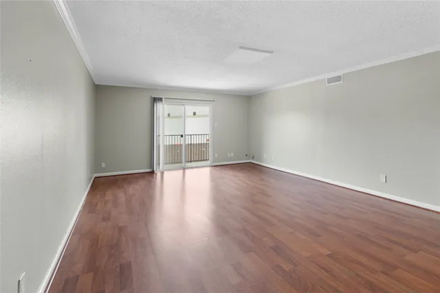 $1,400 | 1901 South Voss Road, Unit 9, Houston, TX 77057