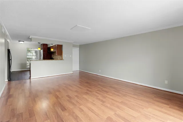 $1,400 | 1901 South Voss Road, Unit 9, Houston, TX 77057