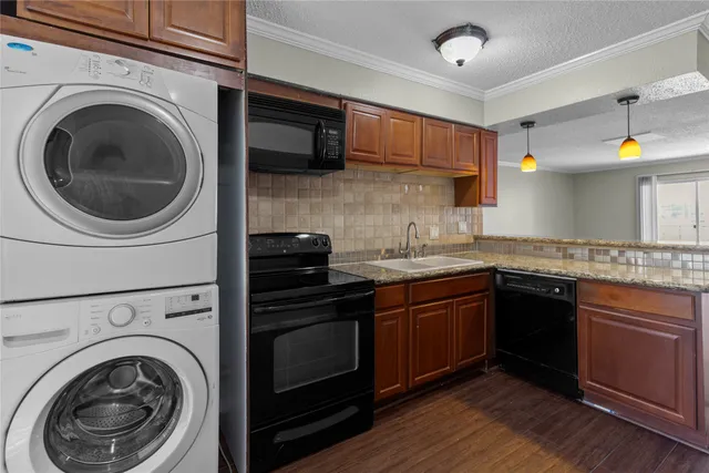 $1,400 | 1901 South Voss Road, Unit 9, Houston, TX 77057