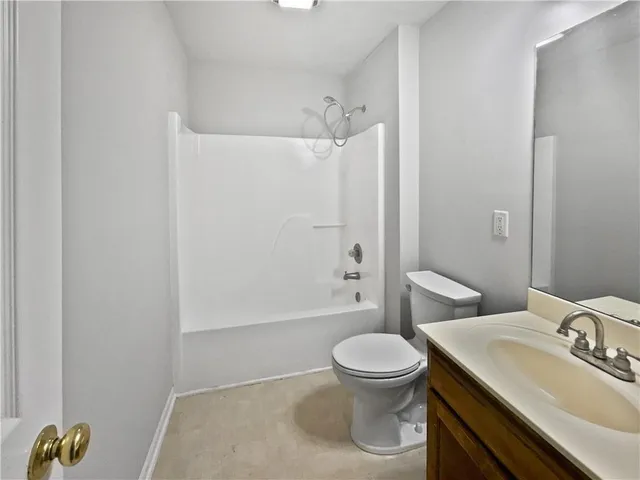 $276,000 | 18100 East 11th Terrace Court North, Independence, MO 64056