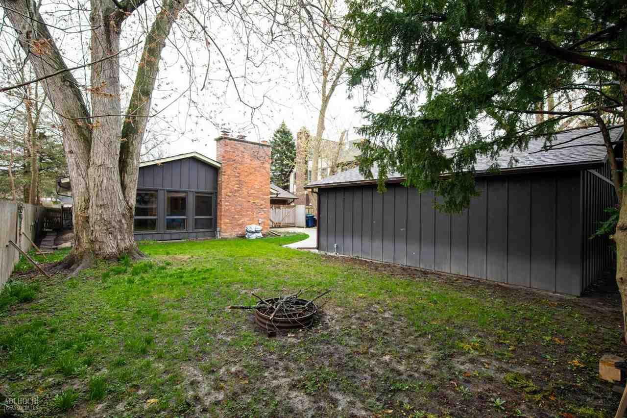 765 Barrington Road Grosse Pointe Park, MI 48215 - Photo 19 of 21
