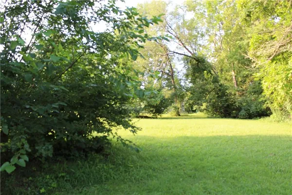 $35,000 | 210-214 Springdale Avenue, Bonner Springs, KS 66012