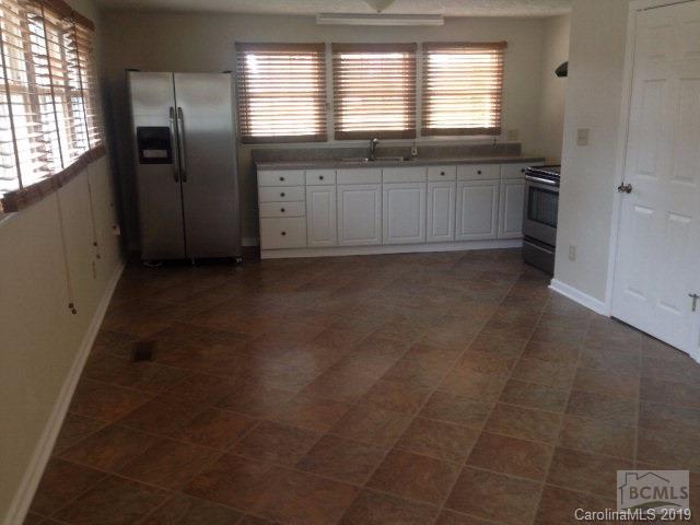 1006 Salem Road Morganton, NC 28655 - Photo 3 of 7 Gallery Image 3
