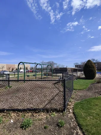 $189,900 | 1311 South Finley Road, Unit 103, Lombard, IL 60148