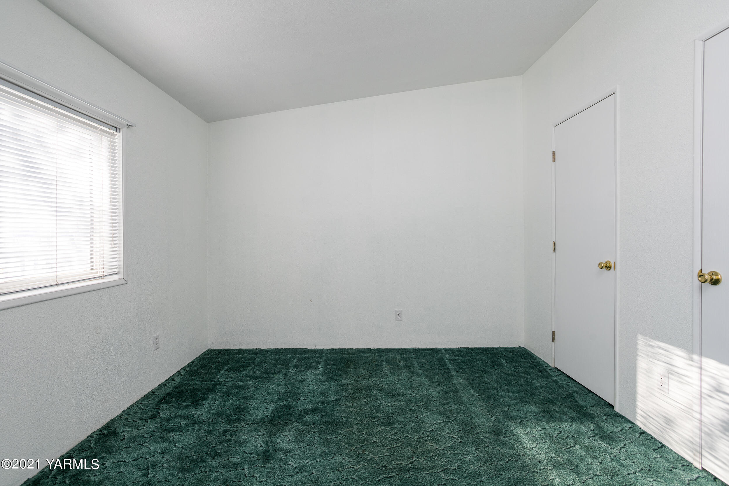12301 Meadowbrook Road Yakima, WA 98903 - Photo 14 of 22 12301MBrook_23