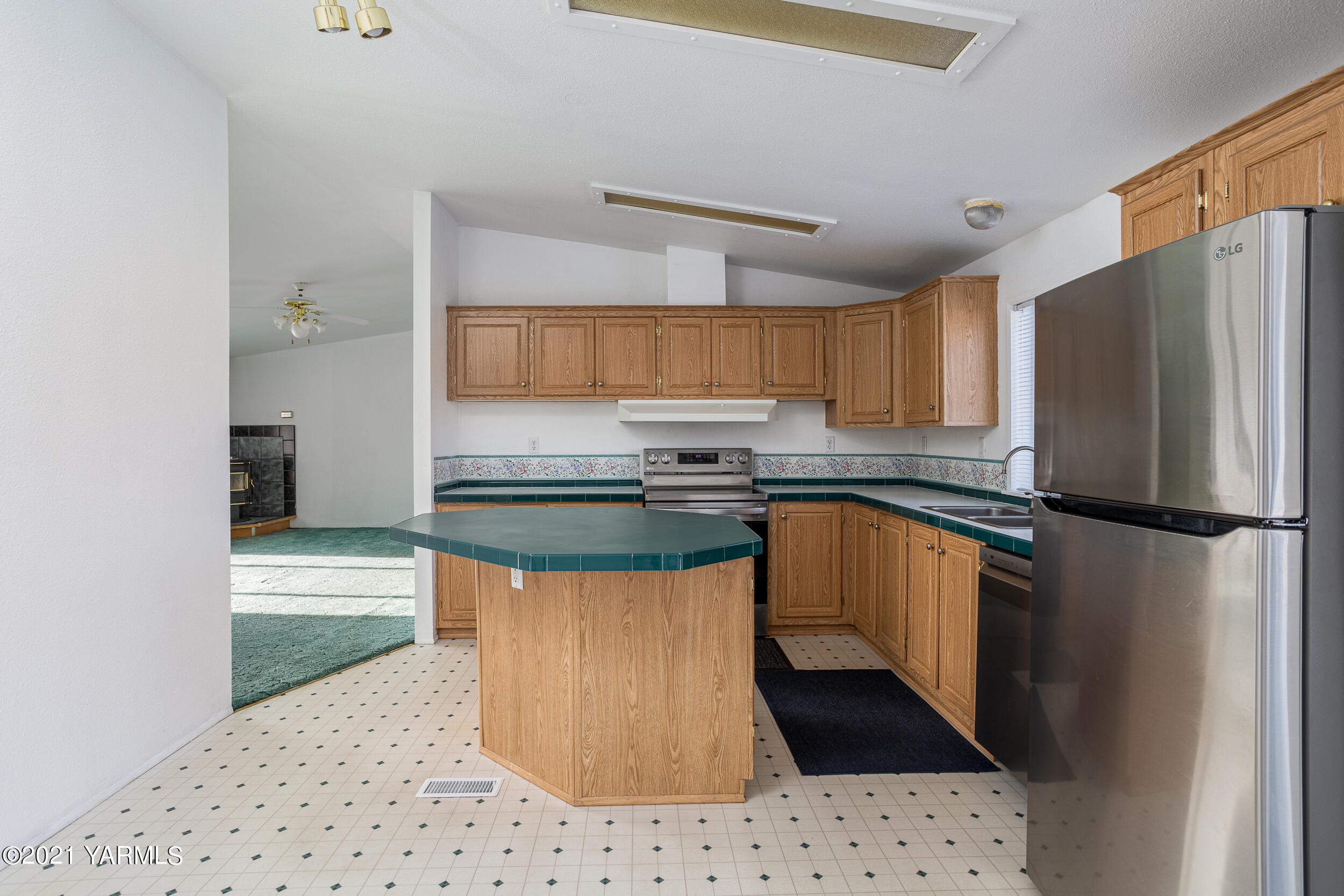 12301 Meadowbrook Road Yakima, WA 98903 - Photo 7 of 22 12301MBrook_13