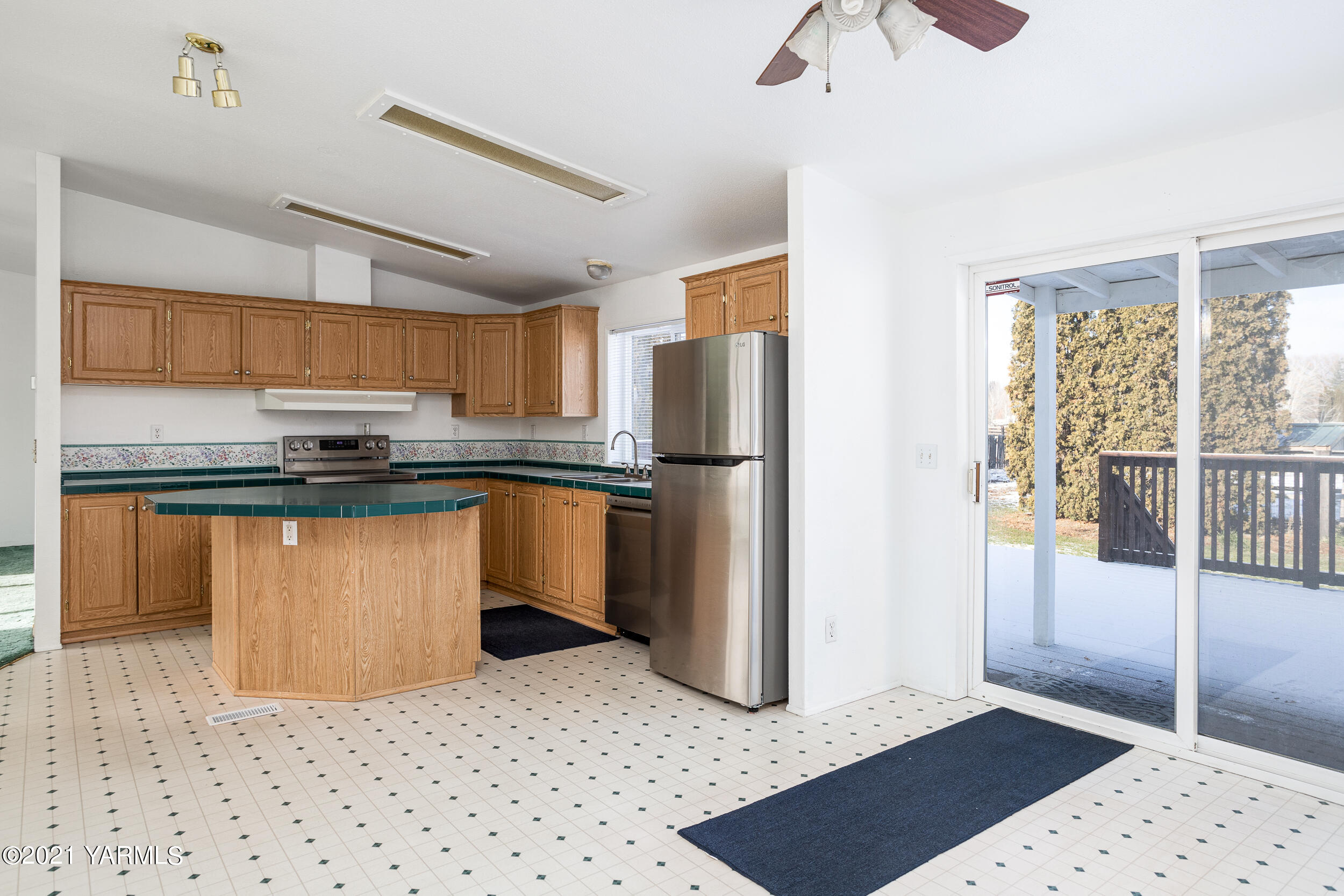 12301 Meadowbrook Road Yakima, WA 98903 - Photo 8 of 22 12301MBrook_18
