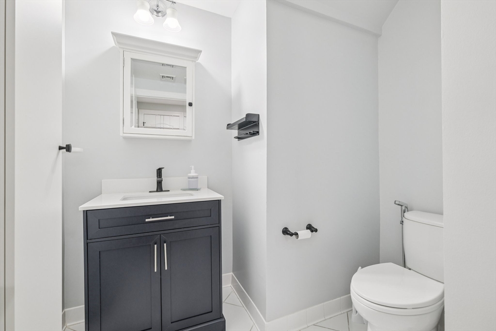 614 Pond Street, Unit 2104 Braintree, MA 02184 - Photo 9 of 29