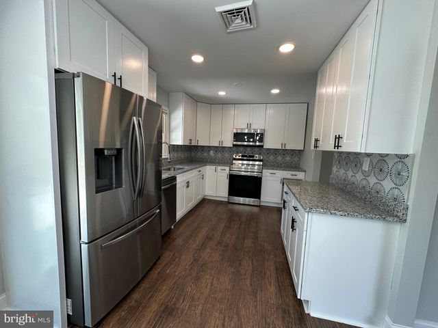 $563,000 | 916 Bay Circle, Woodbridge, VA 22191