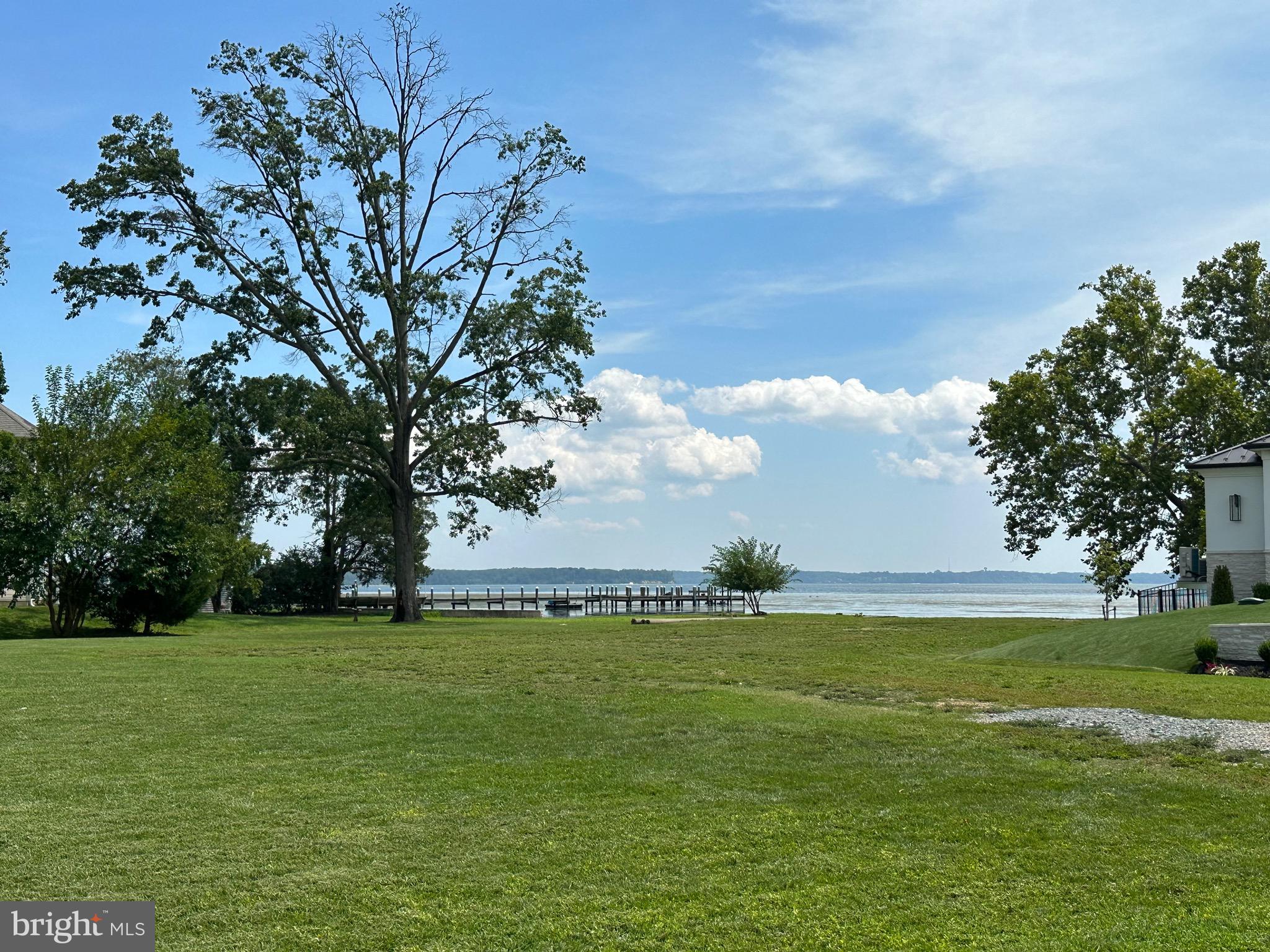 916 Bay Circle Woodbridge, VA 22191 - Photo 2 of 68